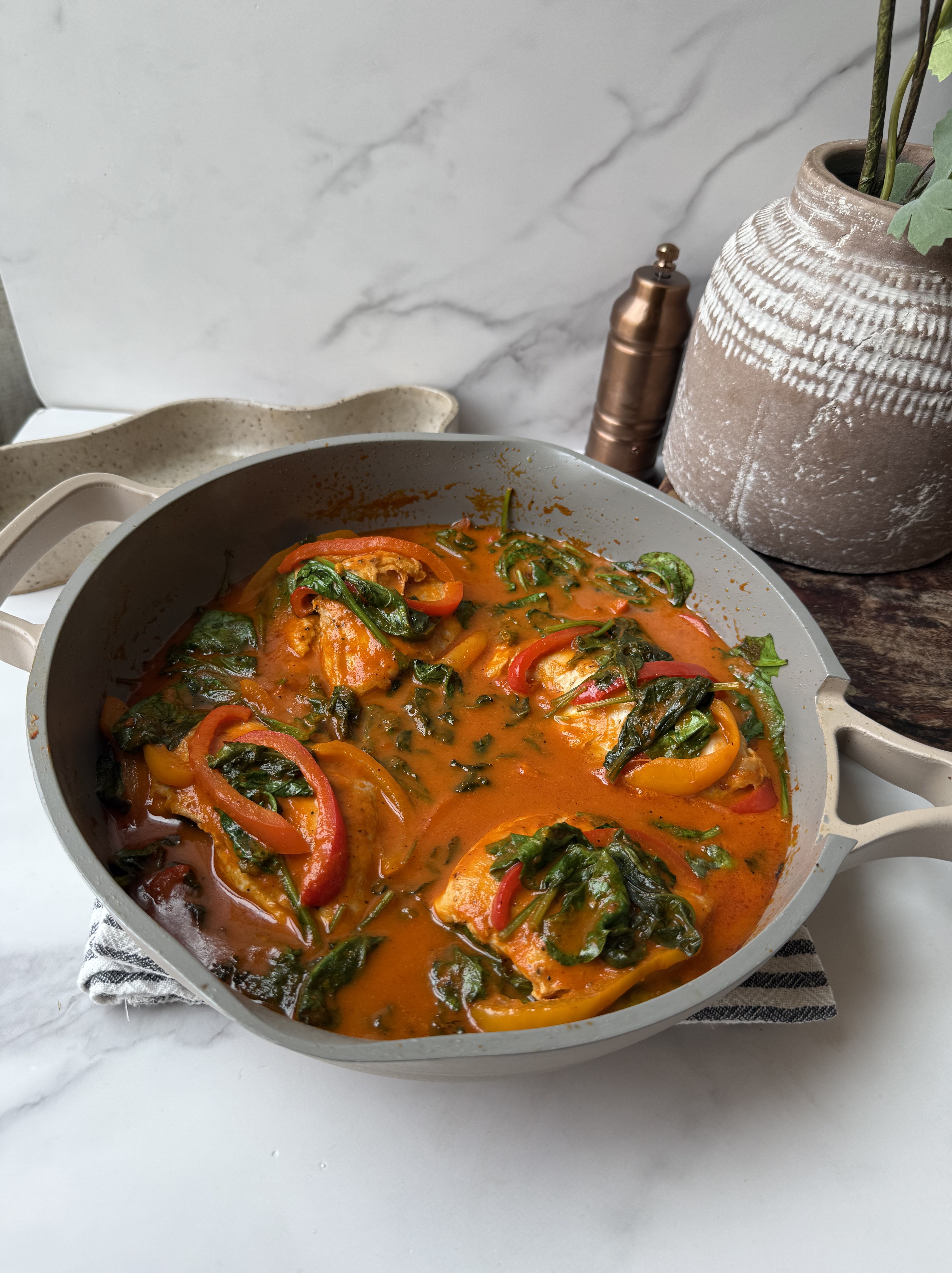 Sautéed Red Pepper Chicken