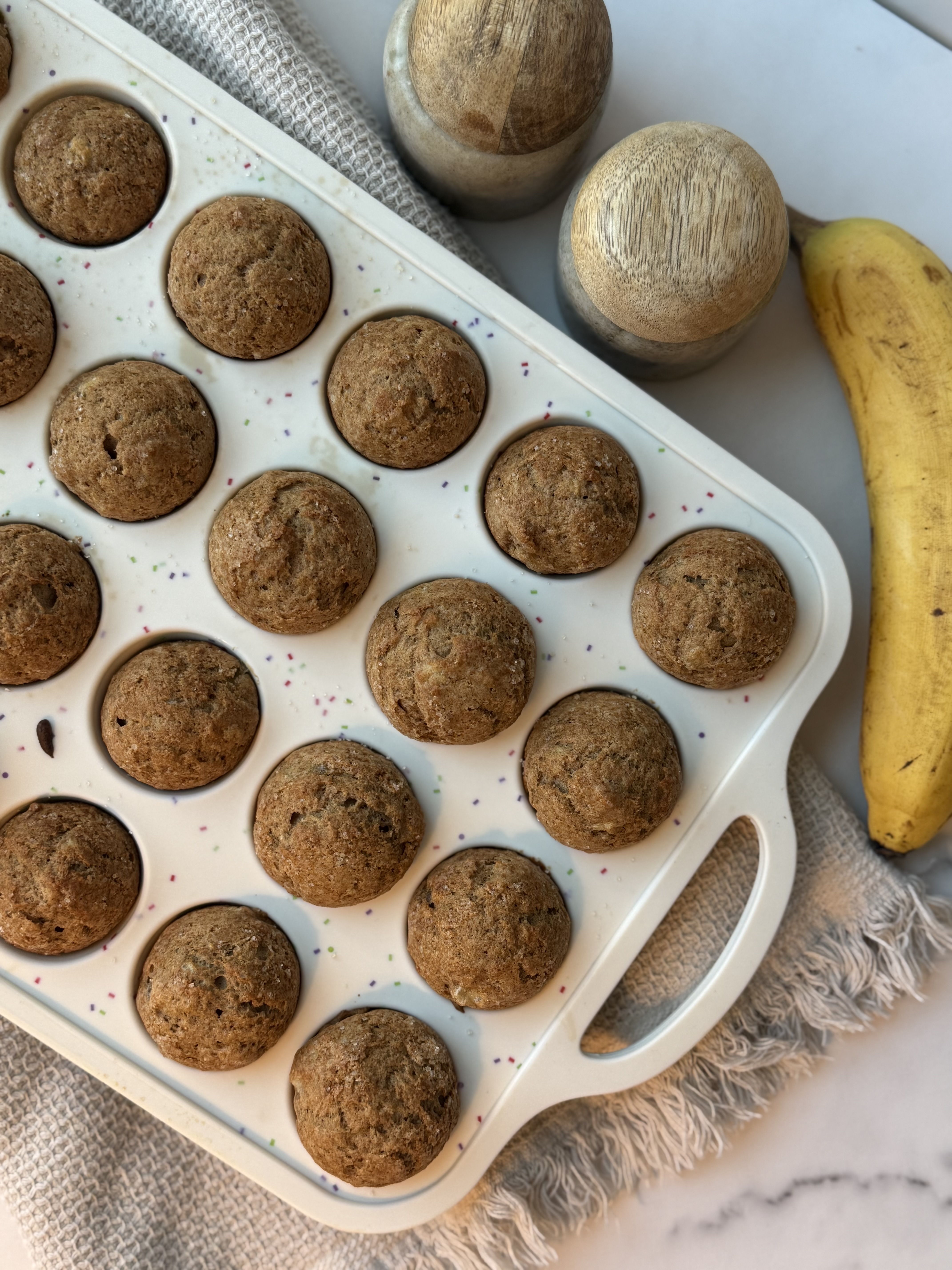 Healthy Mini Muffins with Bananas
